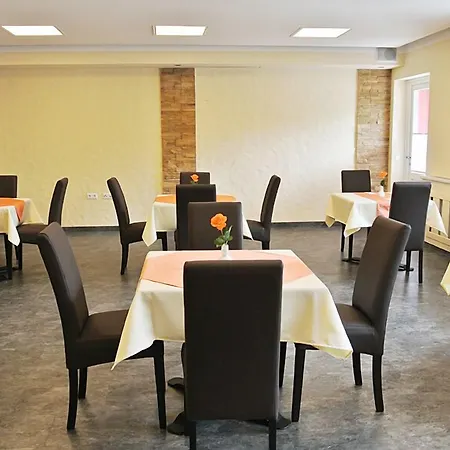 Guest house Fruhstuckspension Paradiesgartl Amstetten