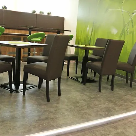 Vendégház Fruehstueckspension Paradiesgartl