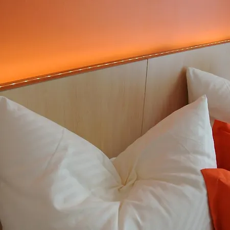 Guest house Fruhstuckspension Paradiesgartl