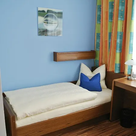 Guest house Fruhstuckspension Paradiesgartl