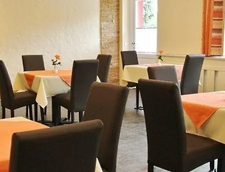 Fruhstuckspension Paradiesgartl Amstetten