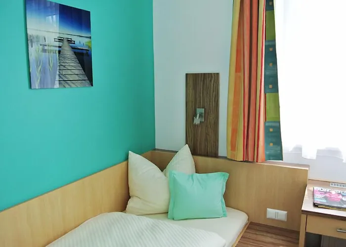 Fruehstueckspension Paradiesgartl אמשטטן