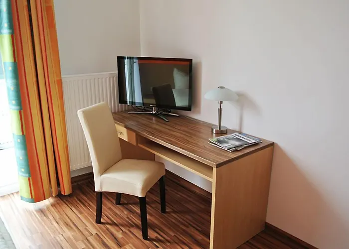 Fruehstueckspension Paradiesgartl Pensionat 3*