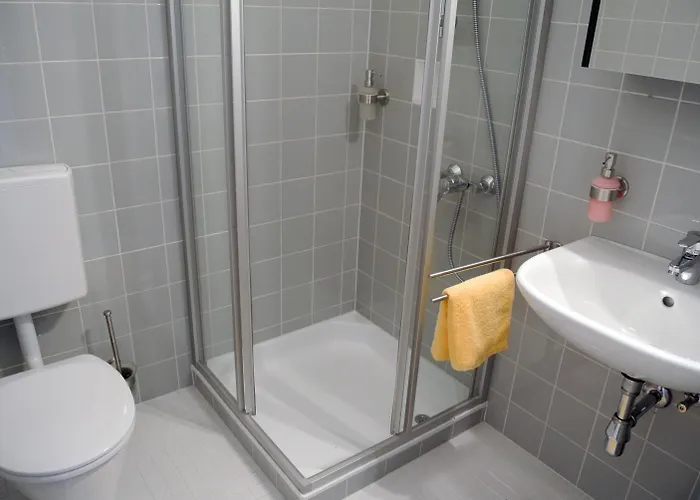 Fruehstueckspension Paradiesgartl אמשטטן