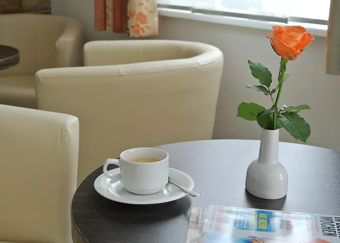 בית הארחה Fruehstueckspension Paradiesgartl 3*