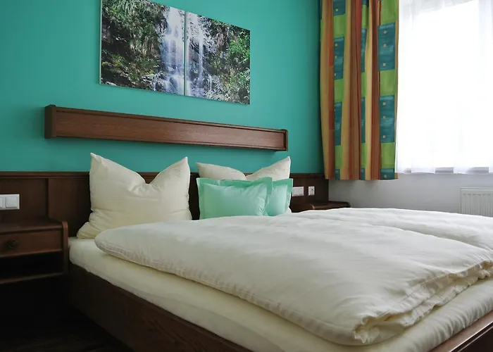 בית הארחה Fruehstueckspension Paradiesgartl 3*