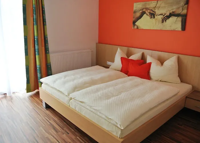 Fruehstueckspension Paradiesgartl אמשטטן