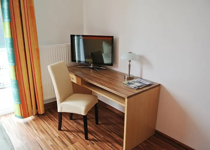 בית הארחה Fruehstueckspension Paradiesgartl